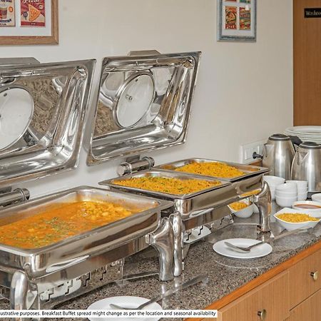 Treebo Radhe Palace Колката Екстериор снимка