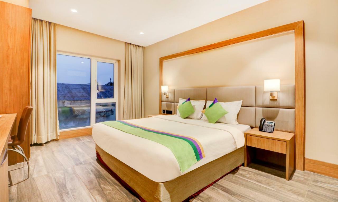 Treebo Radhe Palace Колката Екстериор снимка