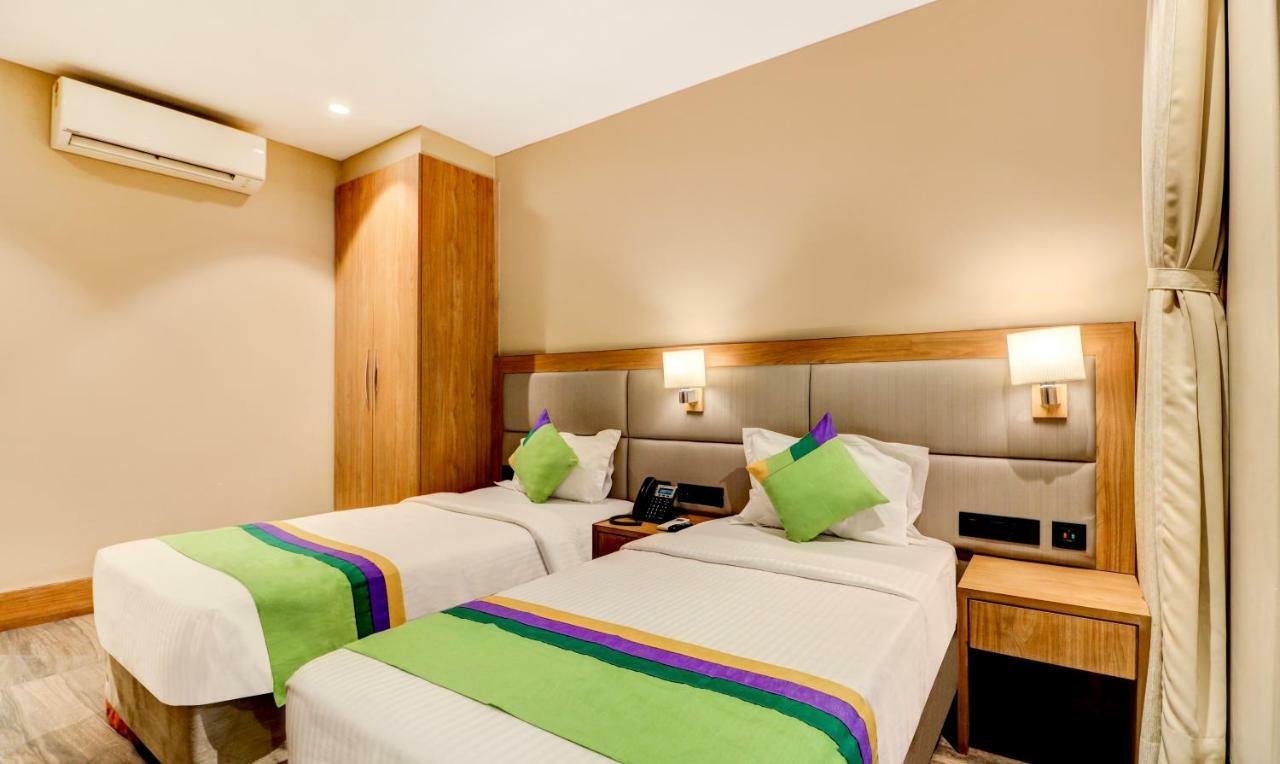 Treebo Radhe Palace Колката Екстериор снимка