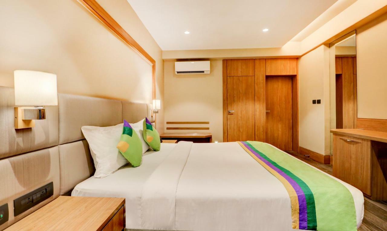 Treebo Radhe Palace Колката Екстериор снимка