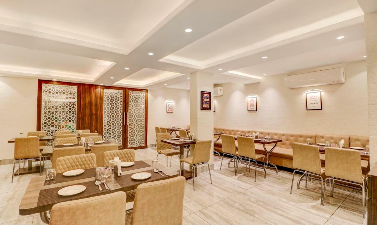 Treebo Radhe Palace Колката Екстериор снимка