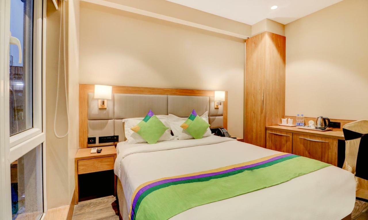 Treebo Radhe Palace Колката Екстериор снимка