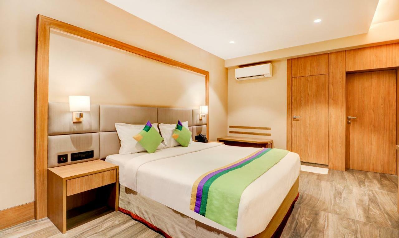 Treebo Radhe Palace Колката Екстериор снимка