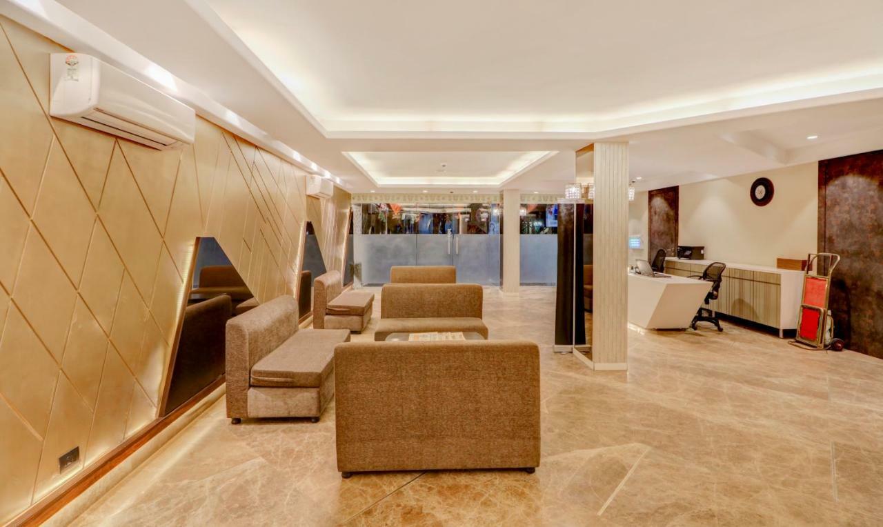Treebo Radhe Palace Колката Екстериор снимка