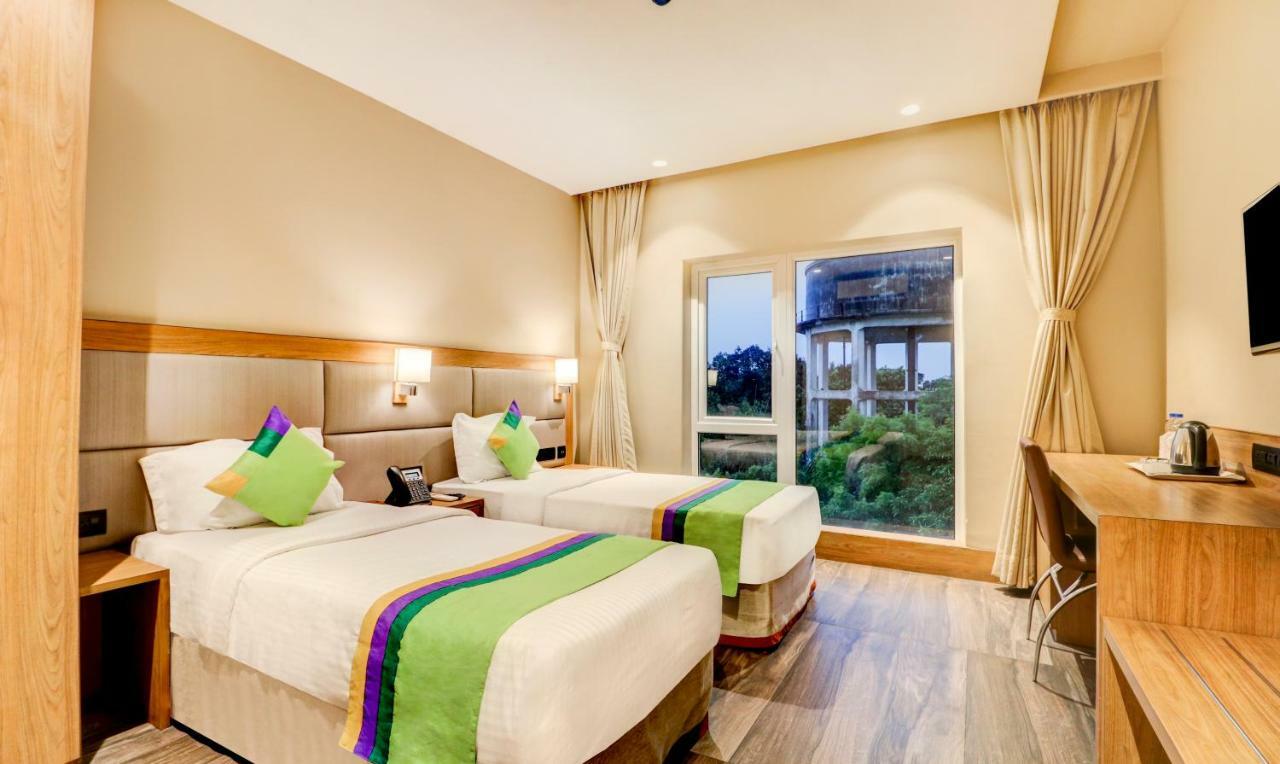 Treebo Radhe Palace Колката Екстериор снимка