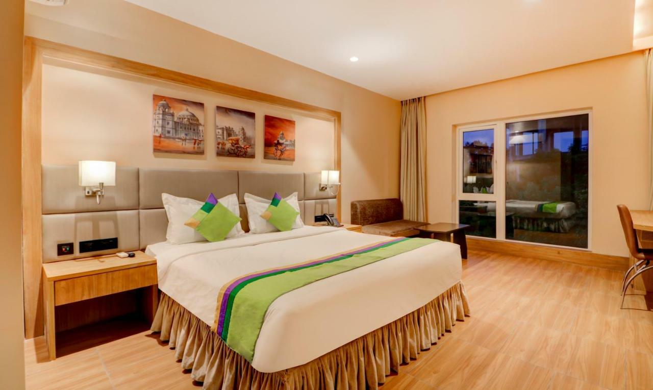 Treebo Radhe Palace Колката Екстериор снимка