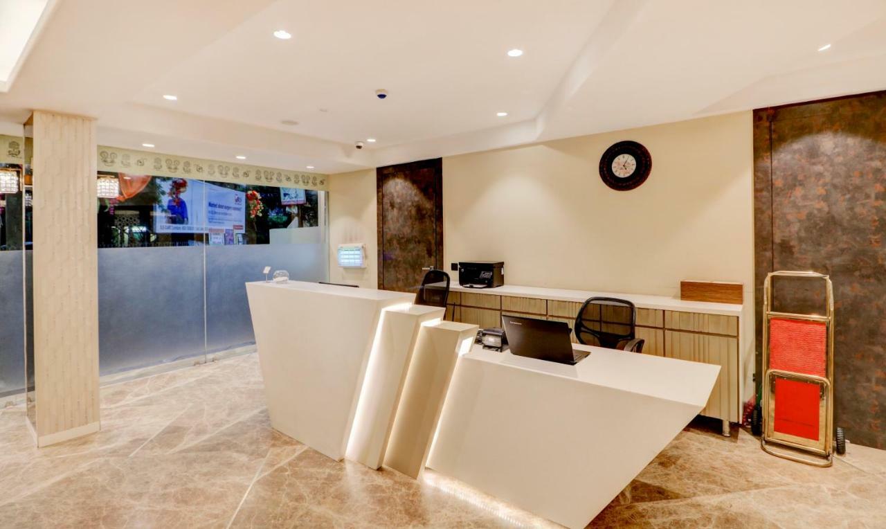 Treebo Radhe Palace Колката Екстериор снимка